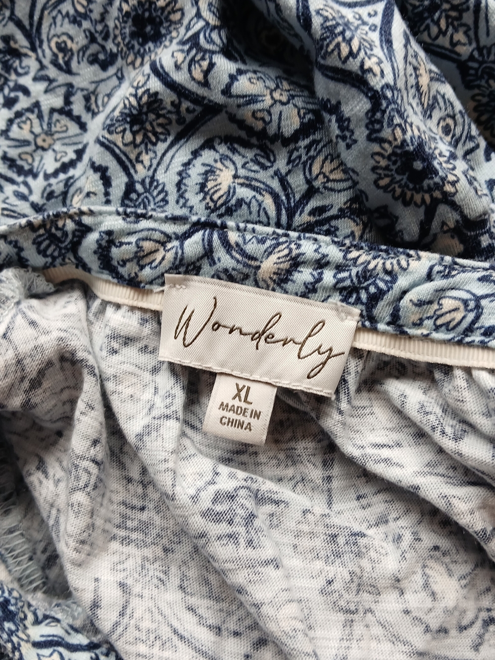Wonderly Floral Top Size XL - Picture 5 of 6